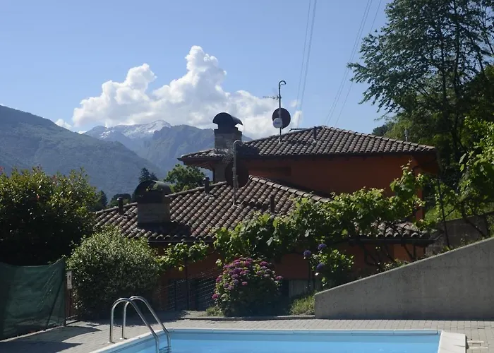 Anma The Secret Garden アパート Pianello Del Lario