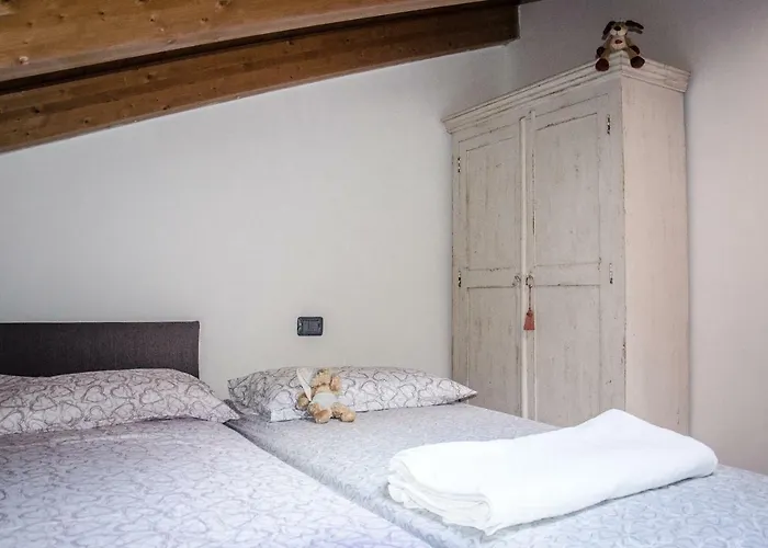 Anma The Secret Garden アパート Pianello Del Lario