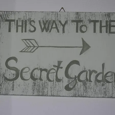 Apartment Anma The Secret Garden