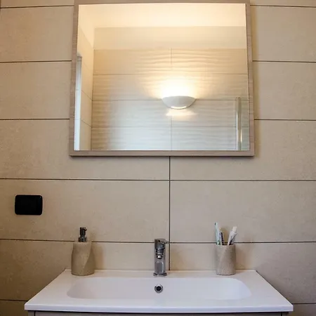 Apartament Anma The Secret Garden Pianello Del Lario